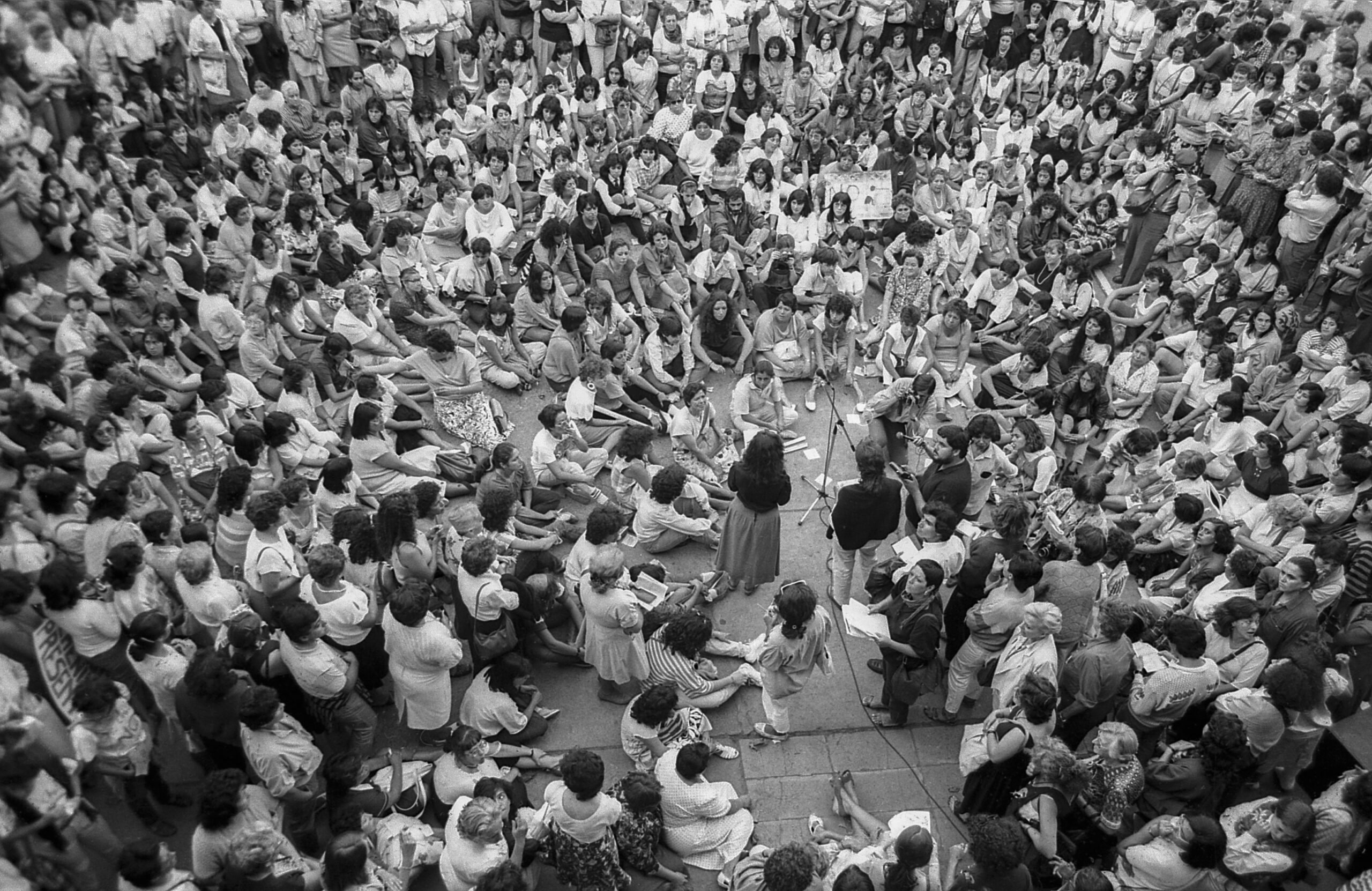 Día internacional de la mujer trabajadora, 8 de marzo de 1988. Fotografía de Kena Lorenzini.